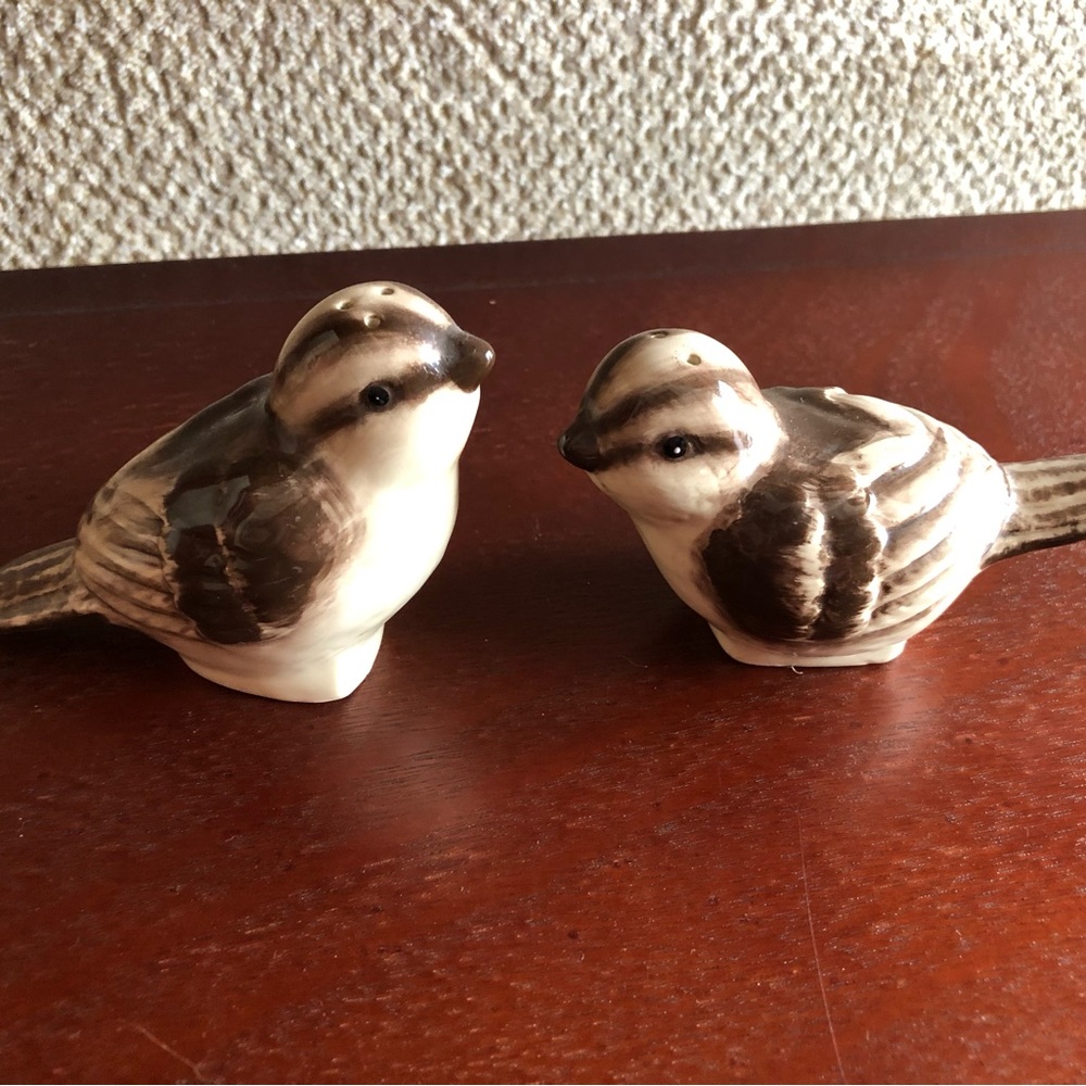 Pfaltzgraff Bird Salt and Pepper Shakers